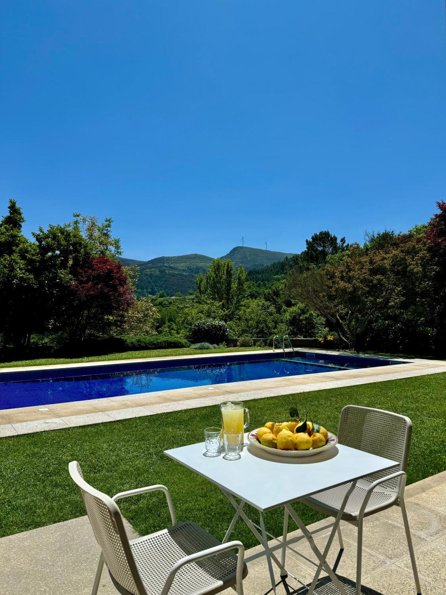 Quinta Trindade Bed & Breakfast Arouca Exterior photo